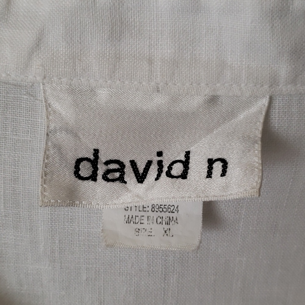 Linen blouse - Picture 2 of 3